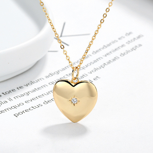A32956 gold heart necklace