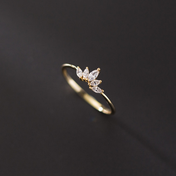 A43306 s925 silver simple design elegant cubic zirconia crown ring