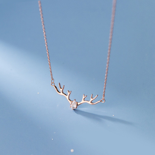 A31056 s925 sterling silver trendy rhinestone deer necklace