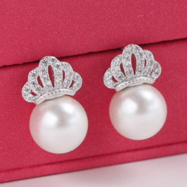 S11287 cute sparkling 925 sterling silver crown pearl cubic zirconia stud earrings