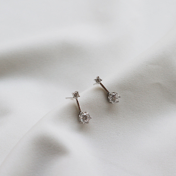 S11131 925 sterling silver silver design cubic zirconia earrings fashion mini