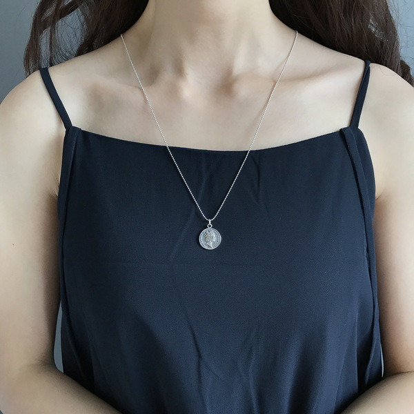 A31370 vintage coin pendant long necklace