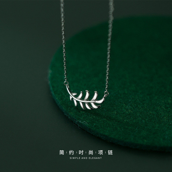 A31267 s925 sterling silver chic trendy leaf necklace