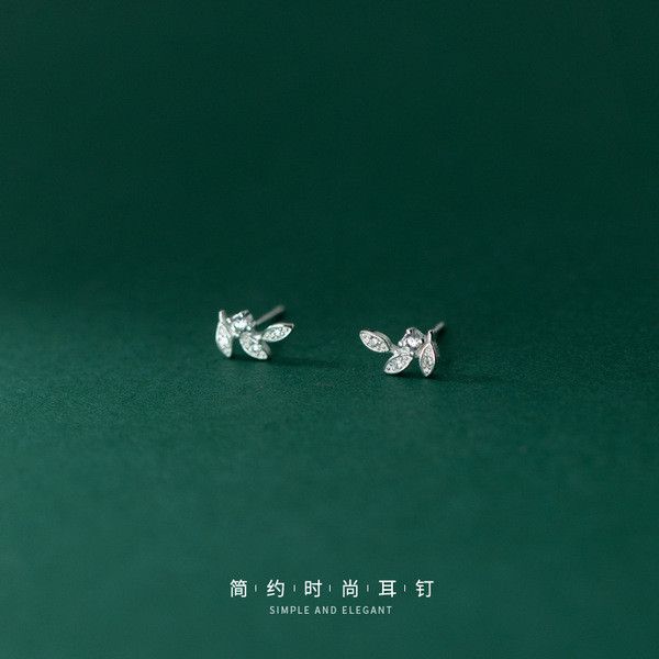 A33895 s925 sterling silver simple trendy rhinestone leaf chic fashion earrings