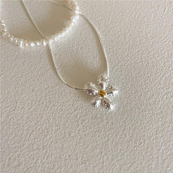 A37257 925 sterling silver simple chic daisy necklace