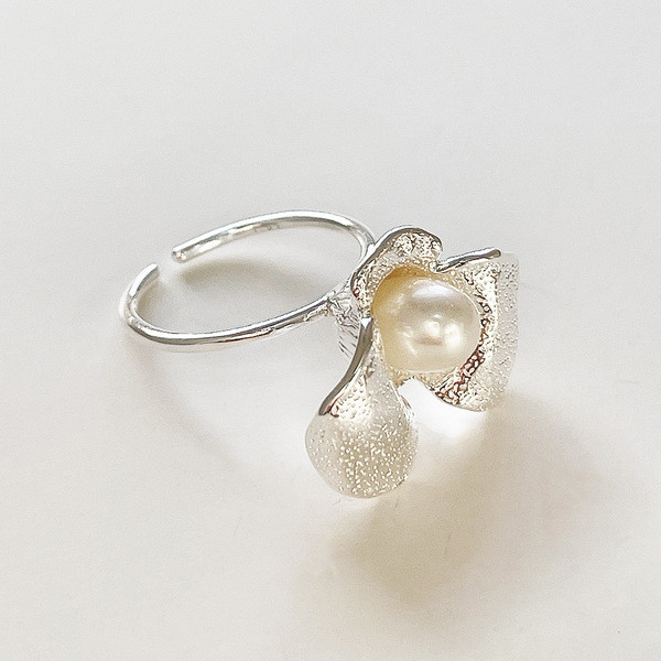 A32652 925 sterling silver pearl irregular flower ring