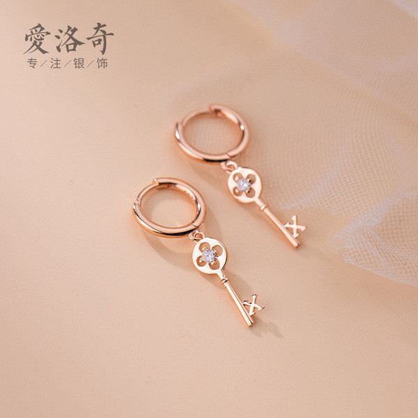 A33166 s925 sterling silver simple rhinestone hollowed key circle unique initial earrings