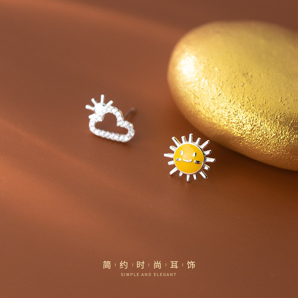 A33643 s925 sterling silver simple sun rhinestone earrings