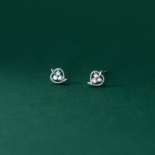 A33872 s925 sterling silver simple trendy rhinestone hollowed leaf cute earrings