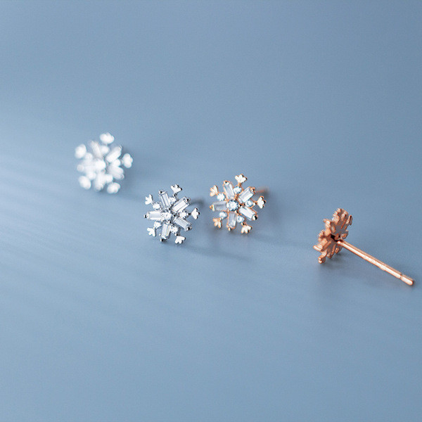 A31724 s925 sterling silver snowflake earrings