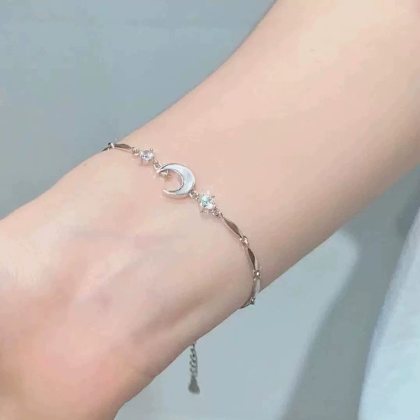 A42870 s925 silver sweet rhinestone moon charm design elegant bracelet