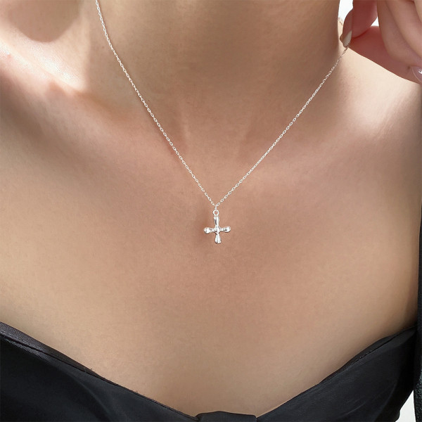 A46119 s925 silver dainty simple ball cross necklace