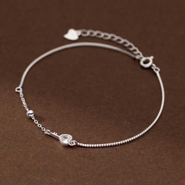 A40753 s925 sterling silver sweet design heart rhinestone key charm bracelet