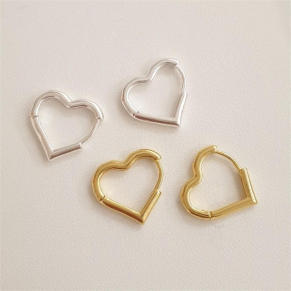 A38739 sterling silver heart simple fashion earrings