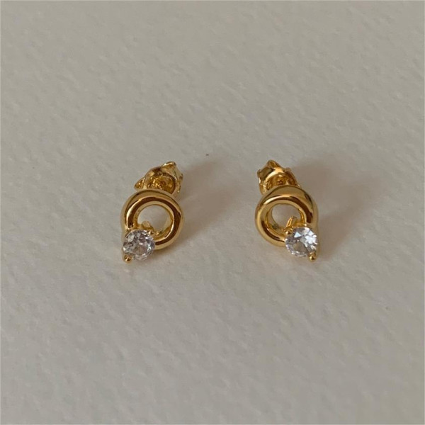 A42718 sterling silver circle cubic zirconia stud earrings simple elegant earrings