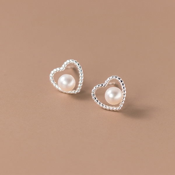 A43256 s925 sterling silver pearl twist heart design earrings