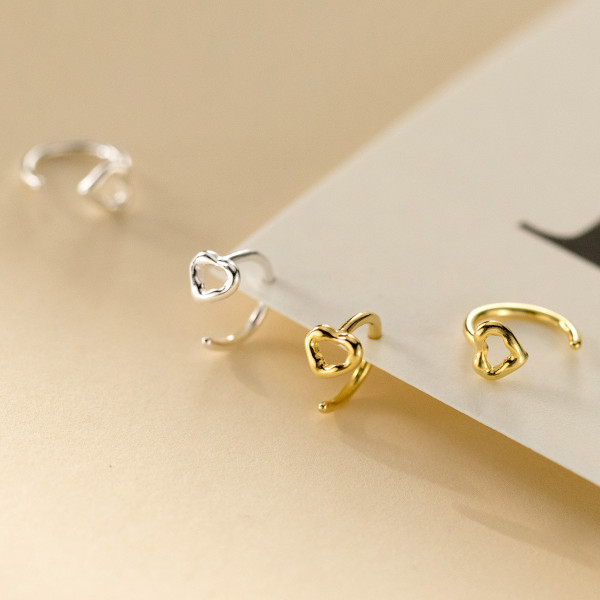 A43246 silver trendy sweet hollowed heart cute design earrings