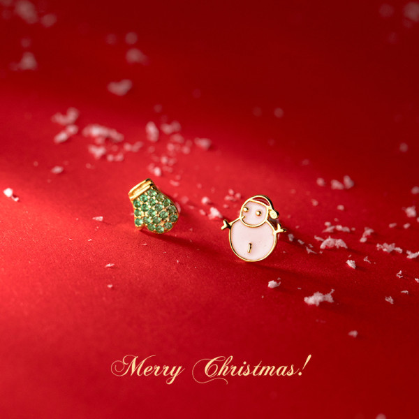 A35710 christmas cute asymmetric set earrings