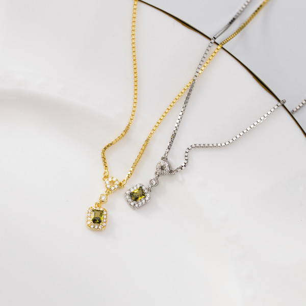 A46141 s925 silver trendy sweet dainty square green rhinestone necklace