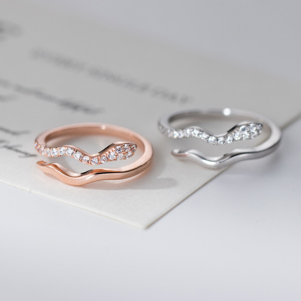 A44418 s925 sterling silver dainty simple elegant fashion rhinestone weave serpent ring