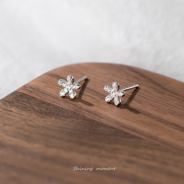 A42903 s925 silver flower fashion geometric rhinestone sweet cute stud earrings