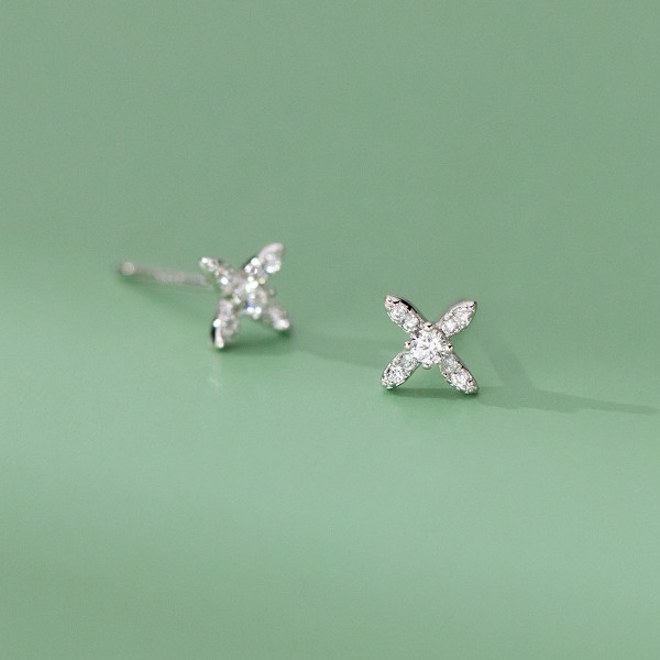 A42470 s925 sterling silver trendy sparkling rhinestone stud design earrings