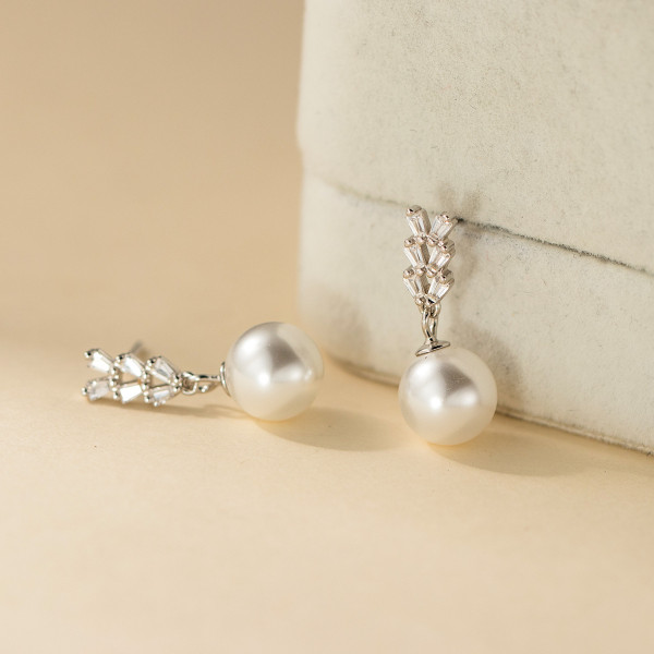 A46171 s925 sterling silver dainty simple rhinestone stud earrings