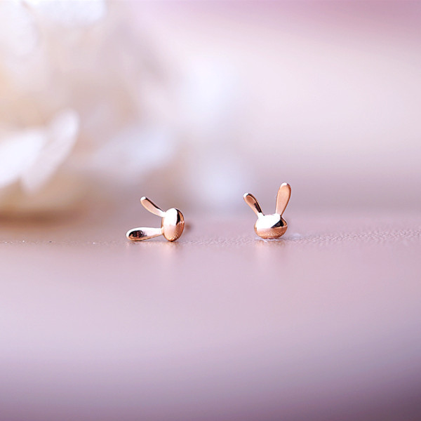 A37346 s925 silver stud simple rabbit sweet trendy earrings