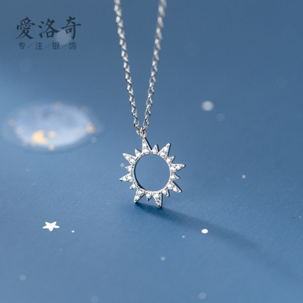 A42239 s925 silver trendy rhinestone hollowed sun circle sweet necklace