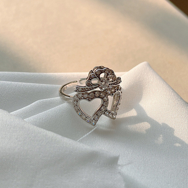 A32647 s925 sterling silver unique trendy heart hollowed rhinestone crown ring