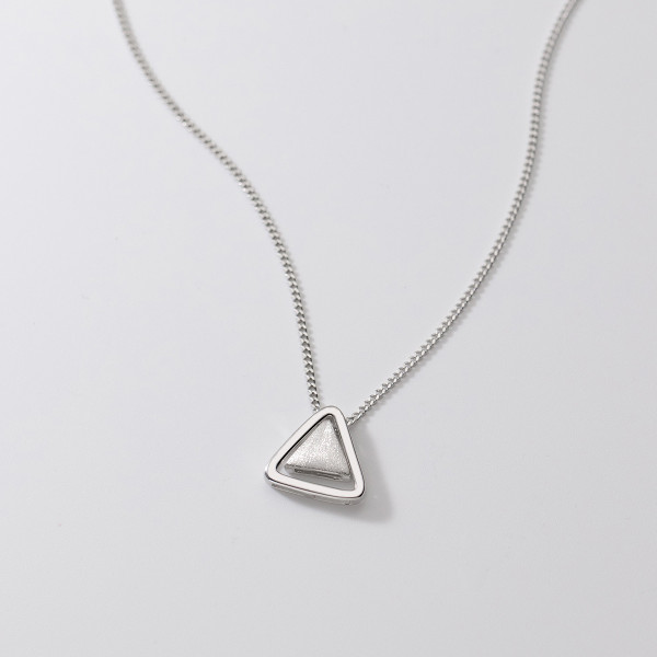 A43314 s925 silver triangle unique elegant simple hollowed necklace