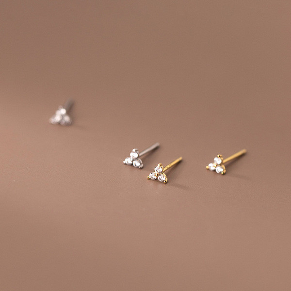 A34891 s925 sterling silver chic simple trendy rhinestone cut earrings
