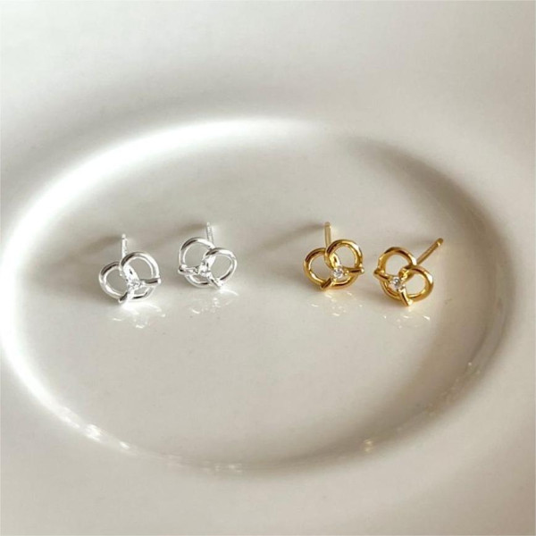 A38842 sterling silver cubic zirconia heart simple fashion stud earrings