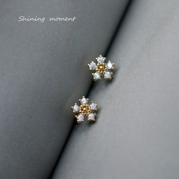 A42761 s925 silver stud trendy sweet rhinestone flower earrings