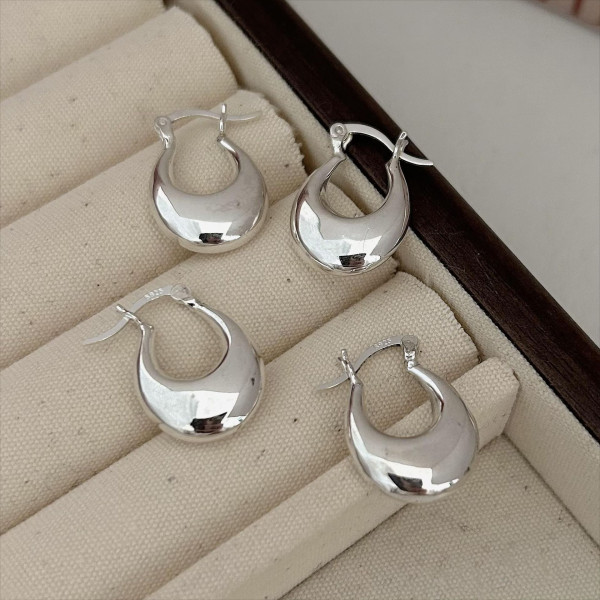 A42258 sterling silver simple elegant earrings