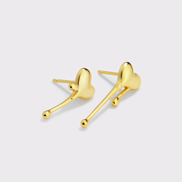 A33294 heart asymmetric earrings