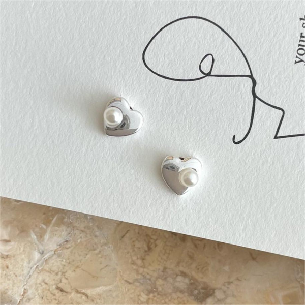 A38840 sterling silver pearl heart simple fashion stud earrings