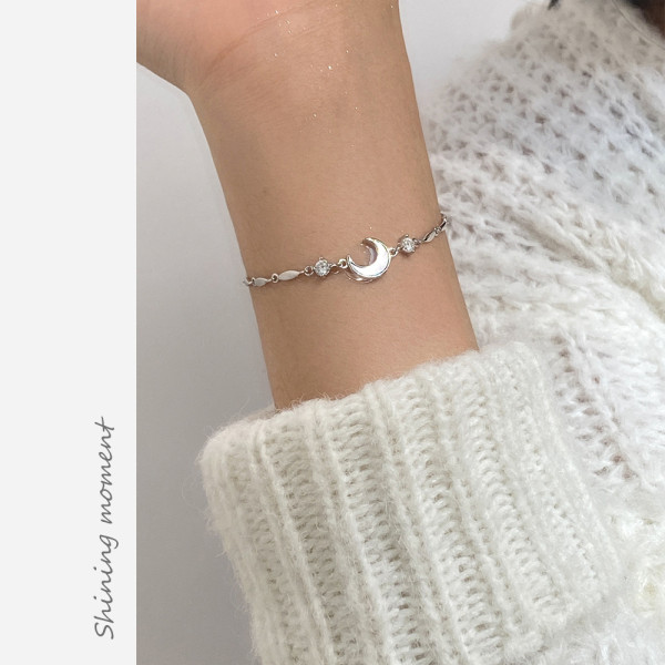 A42997 s925 silver sweet rhinestone moon charm design elegant bracelet
