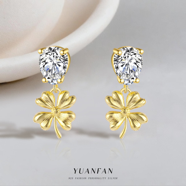 A46342 s925 sterling silver stud grade cubic zirconia earrings