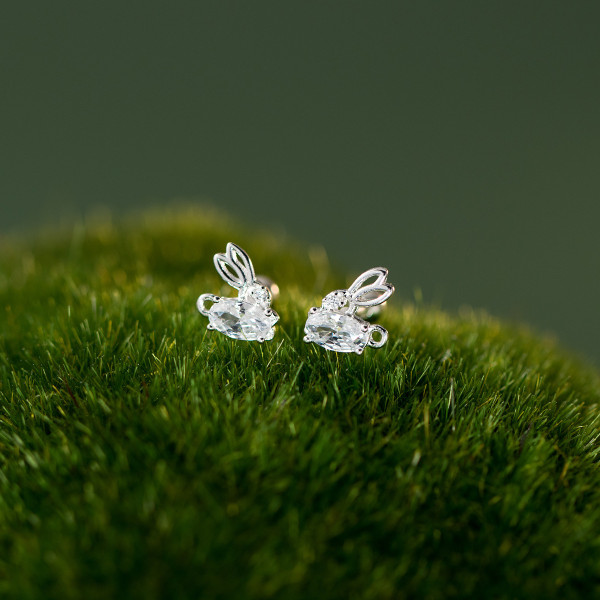 A44378 s925 sterling silver trendy sweet white rhinestone bunny stud earrings