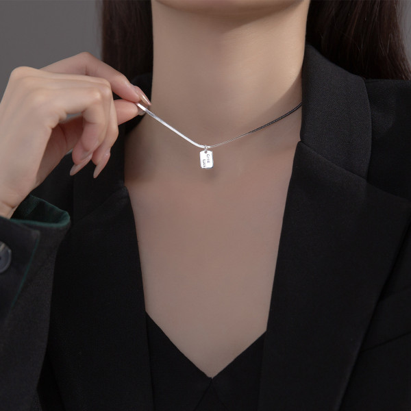 A37201 s925 sterling silver simple square initial necklace