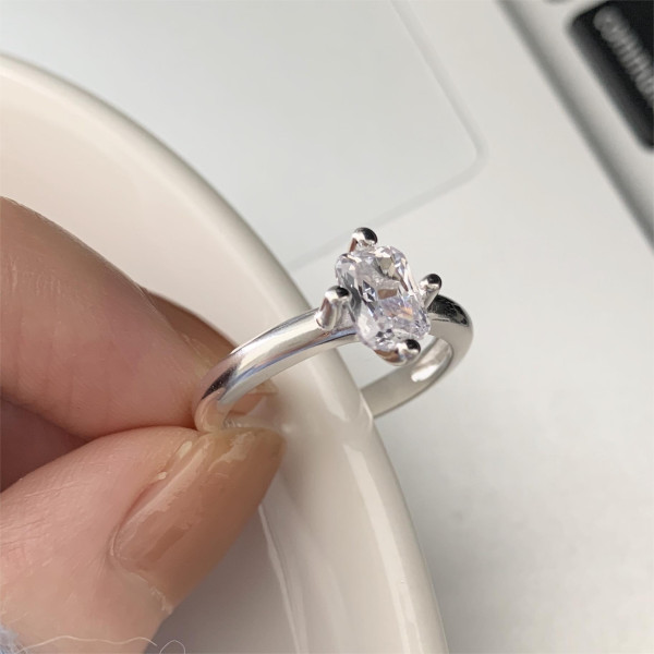 A39436 sterling silver square cubic zirconia unique ring