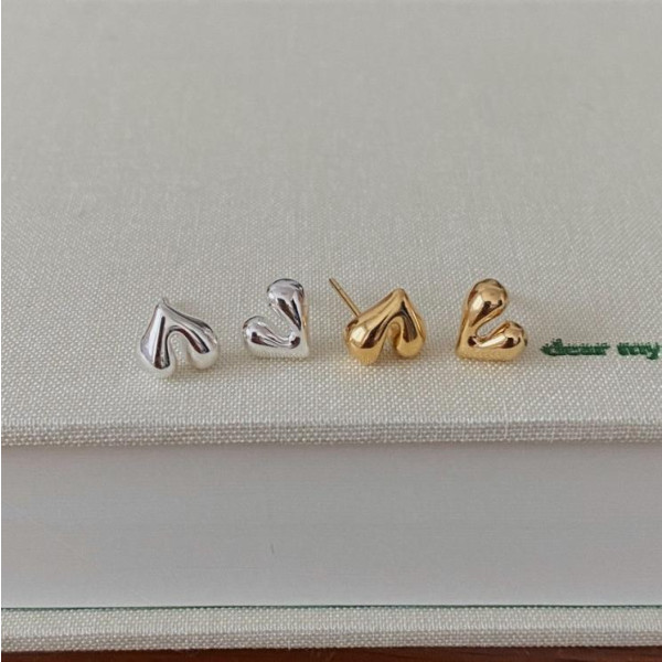 A37361 sterling silver heart stud earrings simple elegant earrings