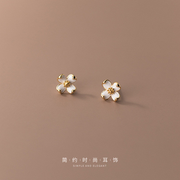 A33779 s925 sterling silver trendy sweet simple flower earrings