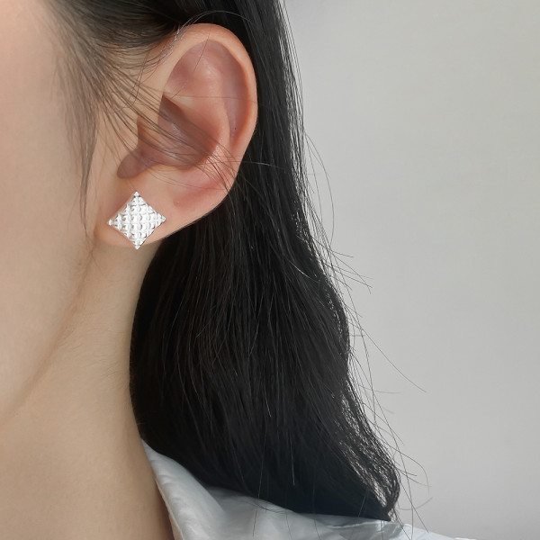 A46077 s925 sterling silver dainty simple square stud earrings