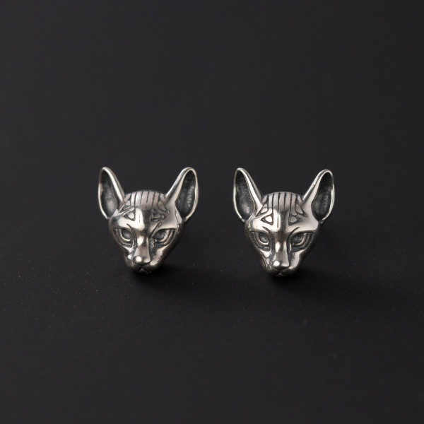 A38945 s925 silver vintage thai stud earrings