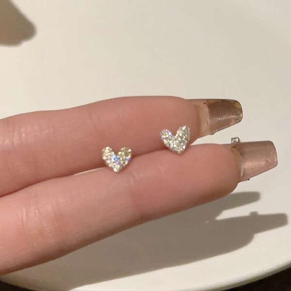 A42214 s925 sterling silver sparkling rhinestone heart stud simple cute elegant earrings