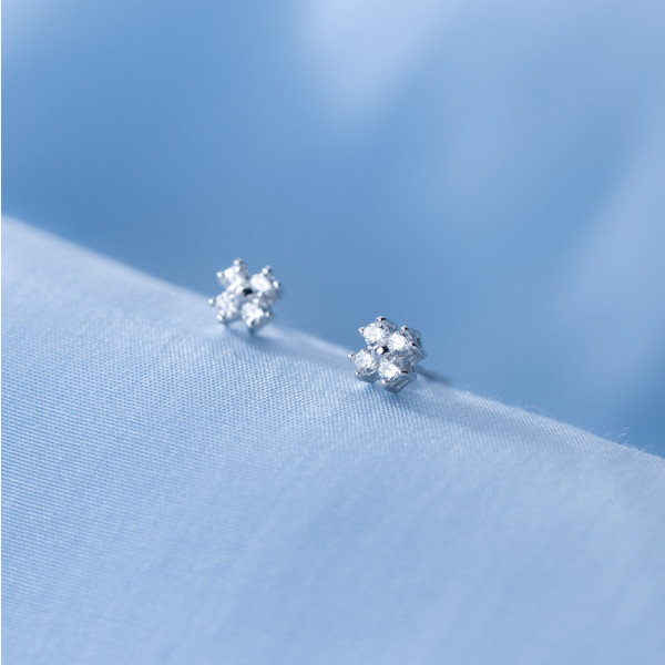 A35968 s925 sterling silver sweet chic sparkling simpleE0 earrings