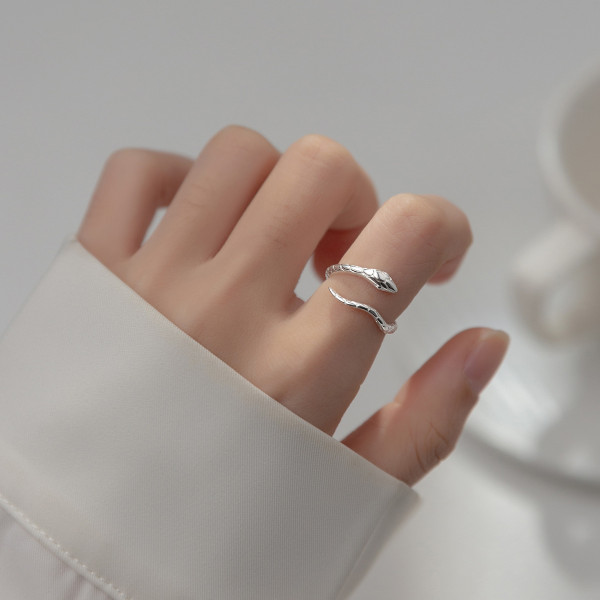 A36993 s925 sterling silver unique fashion serpent adjustable ring