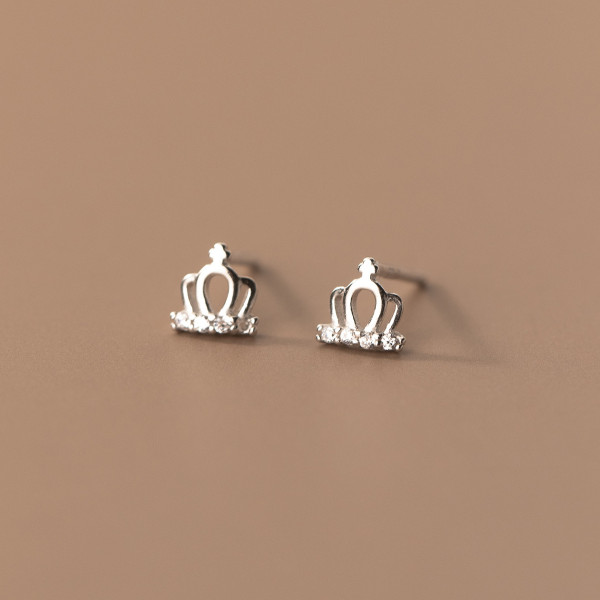 A35518 s925 sterling silver hollowed crown rhinestone earrings